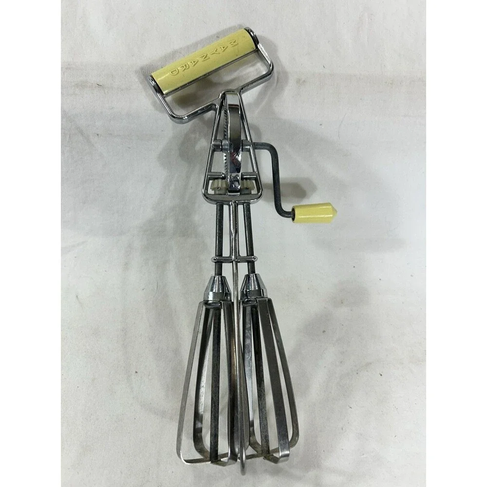 Vintage Maynard Manual Egg Beater Cream Handle Hand Mixer Working